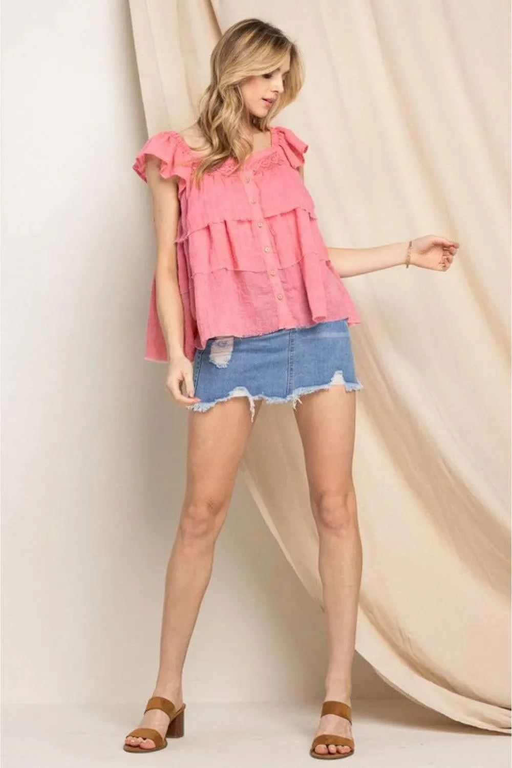 Buttoned Ruffled Top Strawberry
