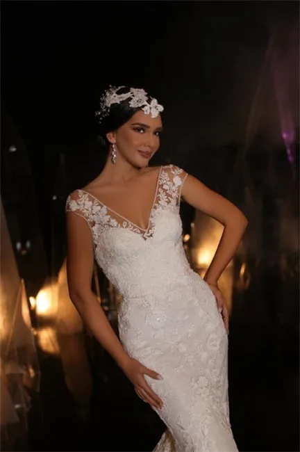 Designer Long V-neck Mermaid Lace Appliques Sleeveless Wedding Dresses