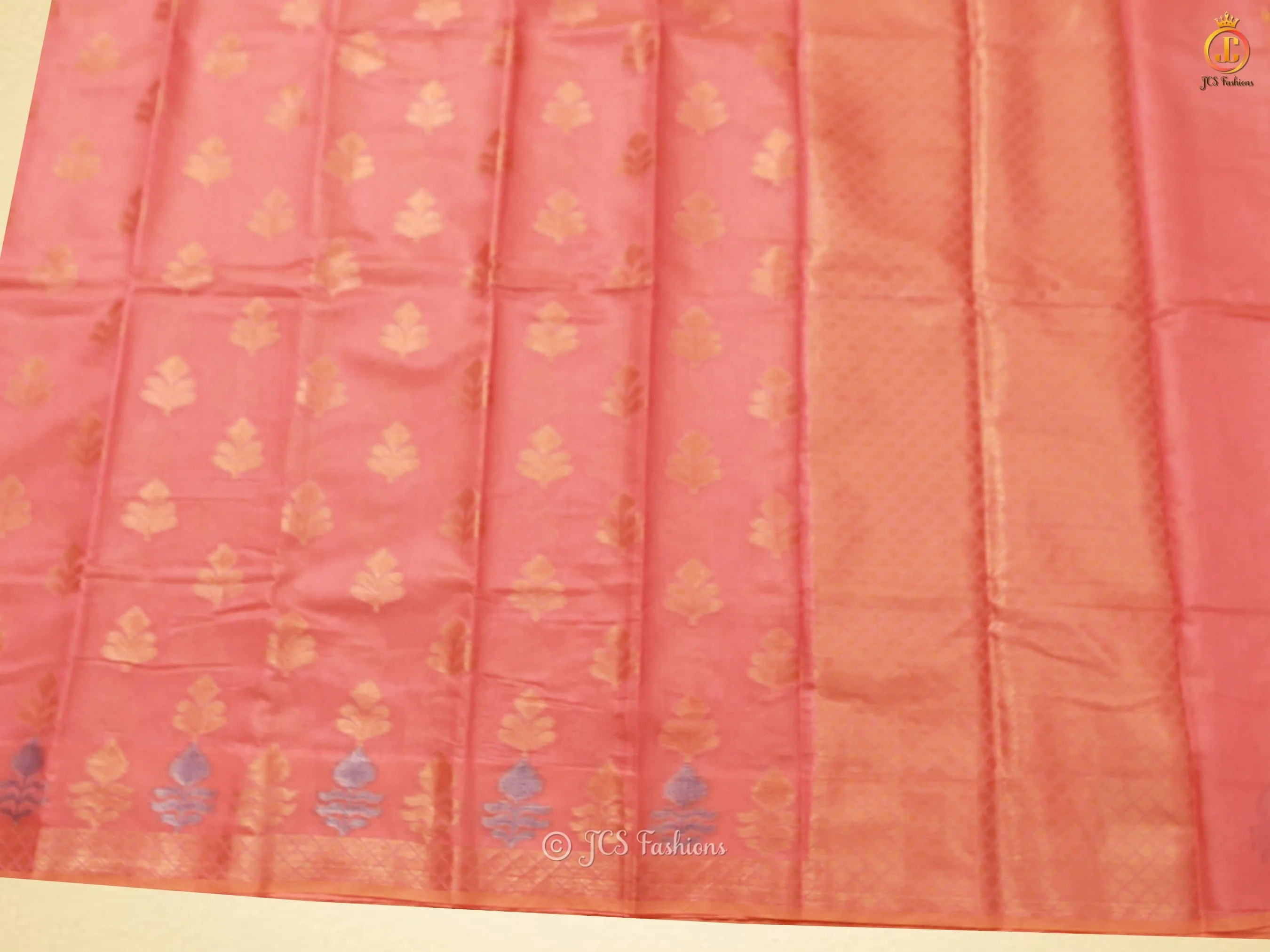 Exquisite Soft Silk Cotton Saree With Brocade Blouse