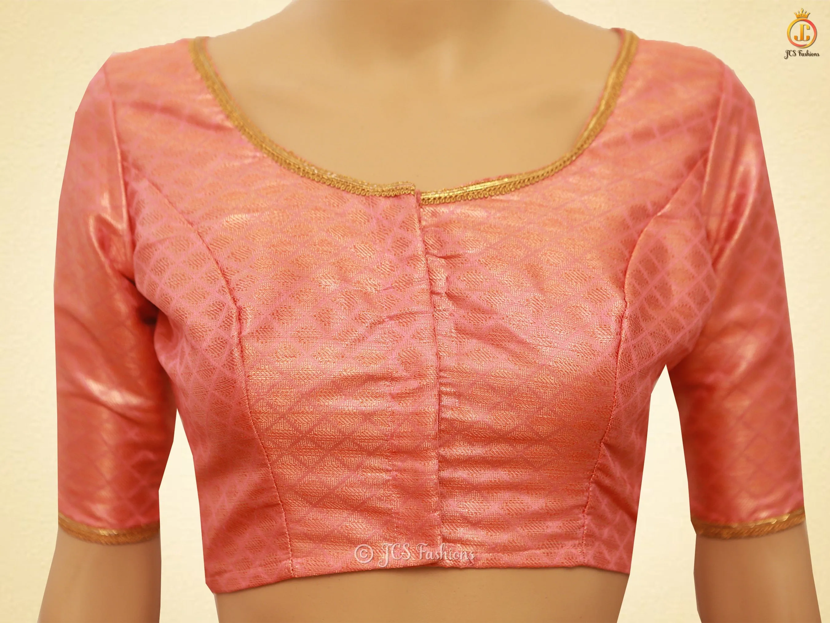 Exquisite Soft Silk Cotton Saree With Brocade Blouse