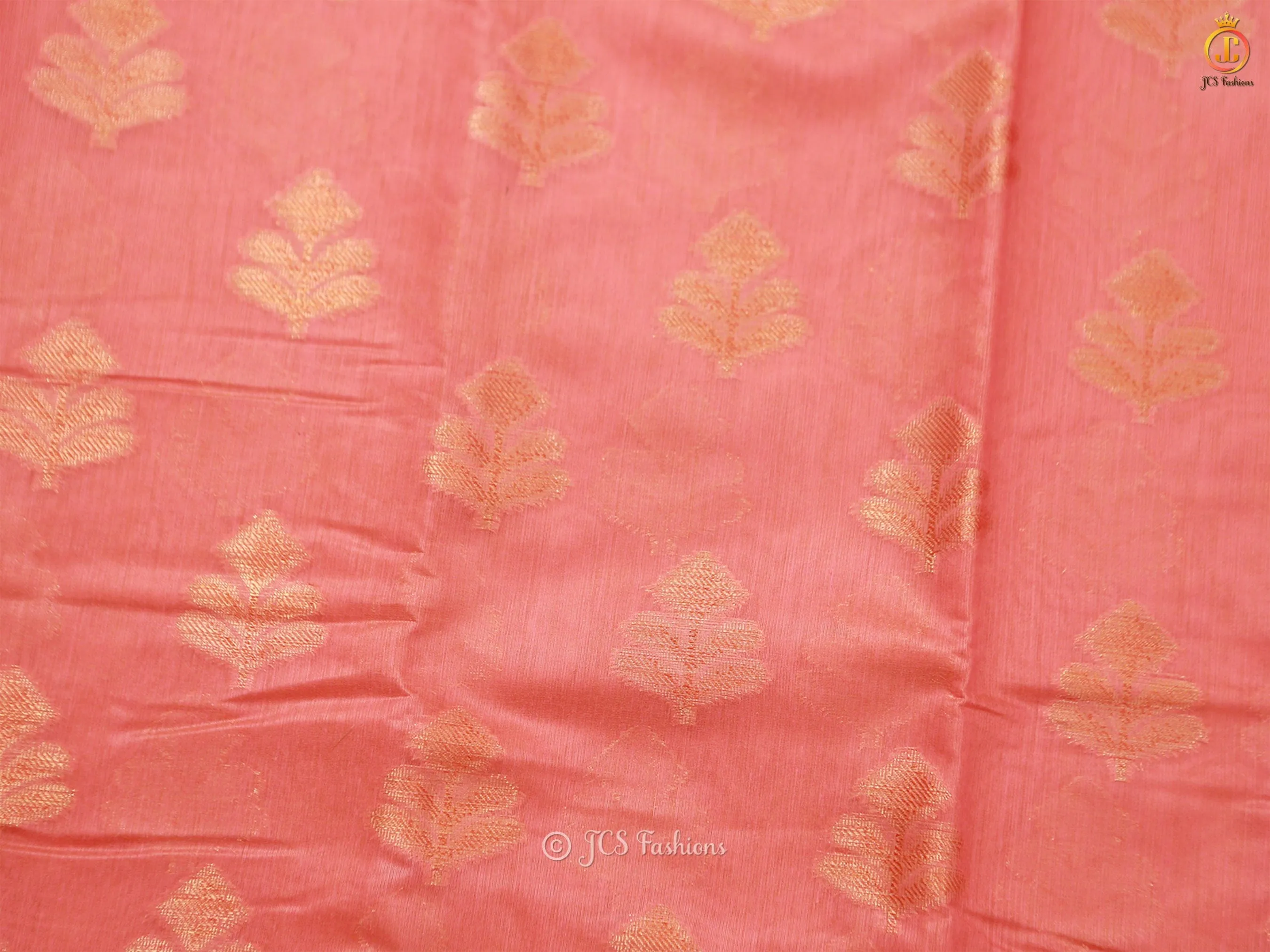 Exquisite Soft Silk Cotton Saree With Brocade Blouse