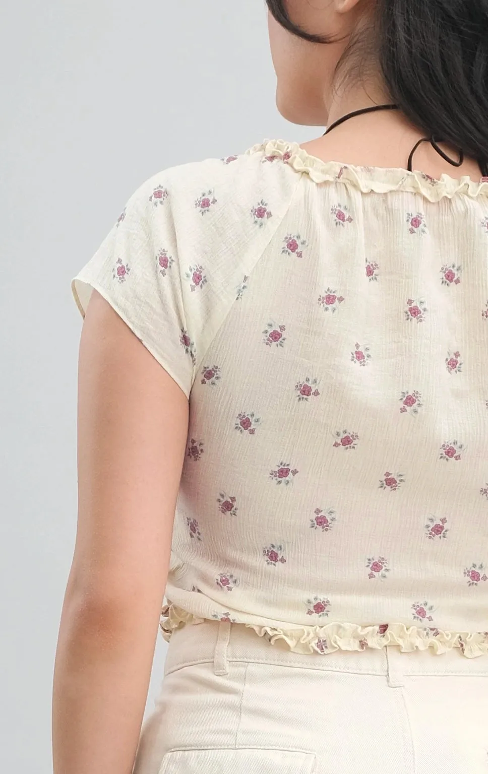 FLORAL ROMANTIC BLOUSE WITH RUFFLE AND TIE UP DETAIL