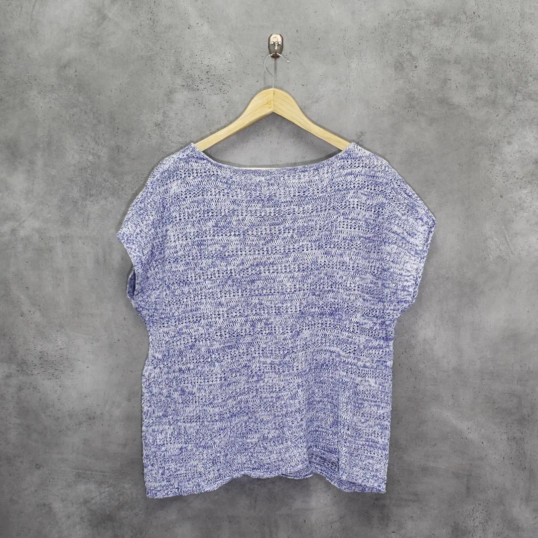 GAP .  (Sleeve Less)