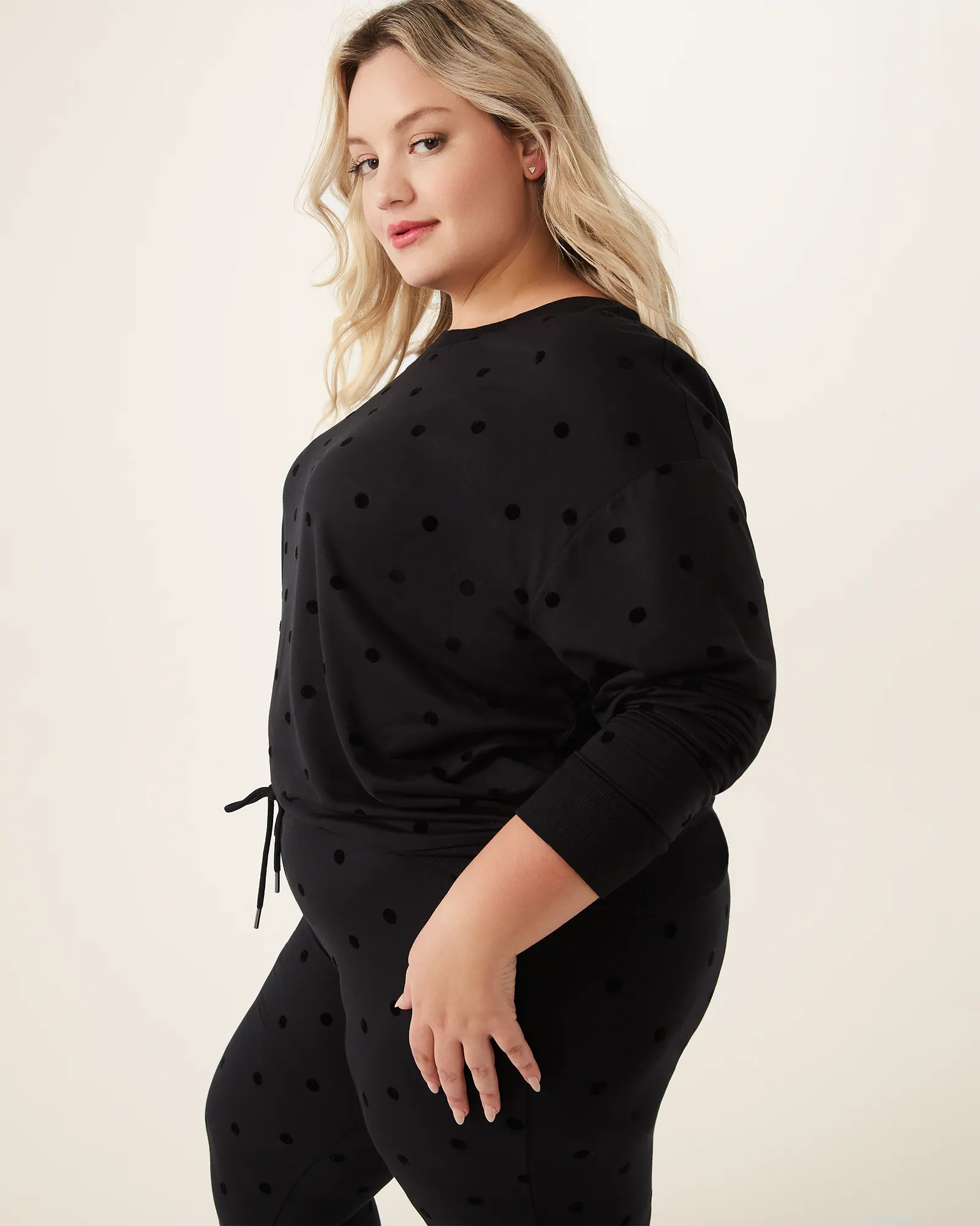Hailey High-Low Sweater | Black / Black
