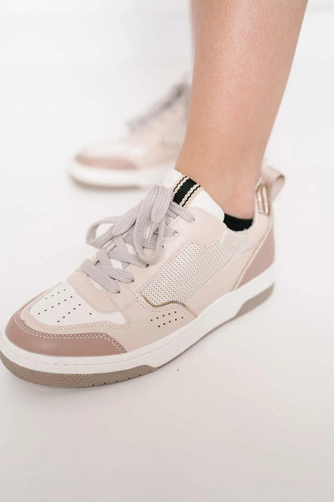 Romi Sneaker