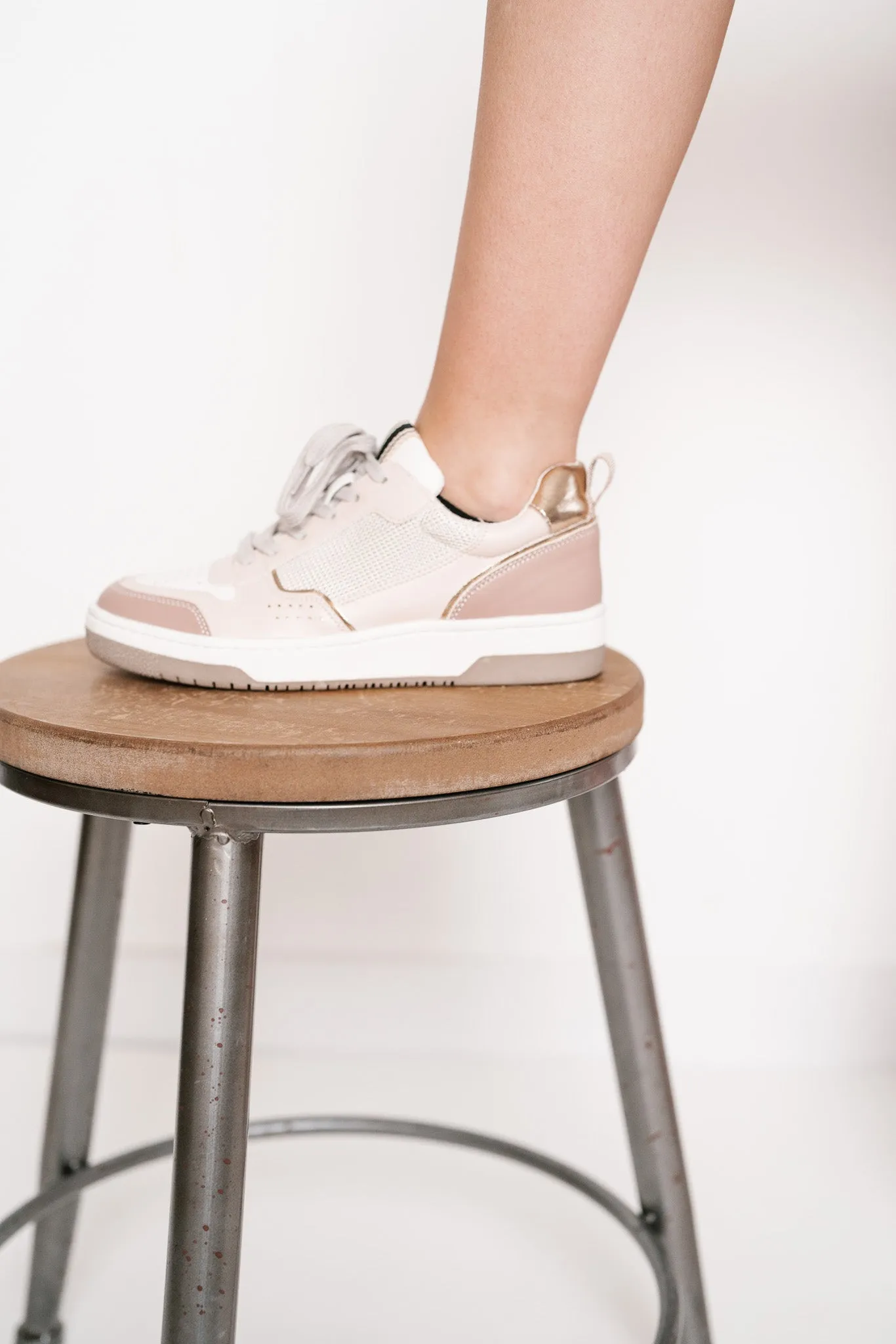 Romi Sneaker