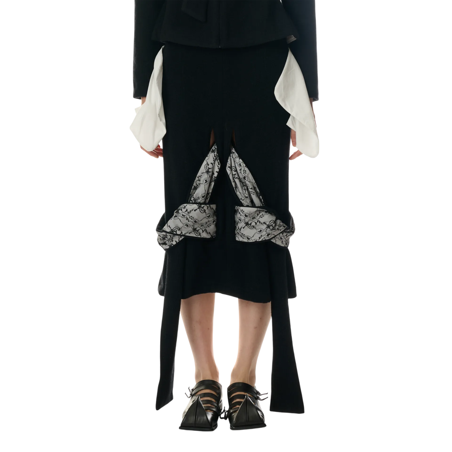 Versatile Wool Skirt with Very Long Straps
