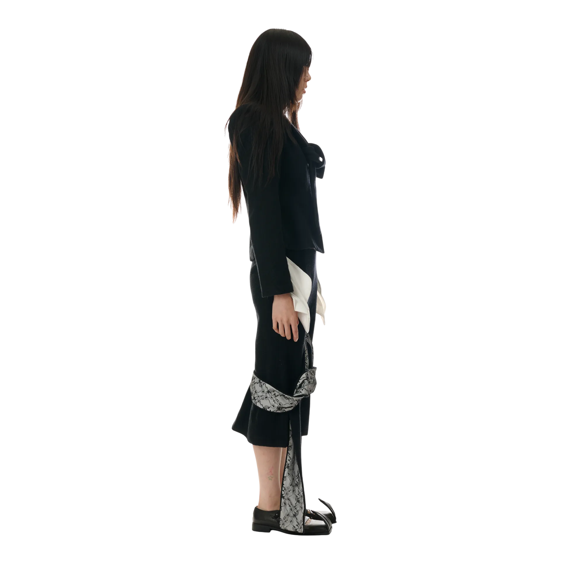 Versatile Wool Skirt with Very Long Straps